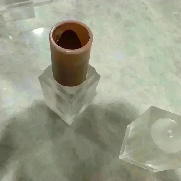 Nwob KKW 90’s Vogue Matte Lipstick - Picture 6 of 6